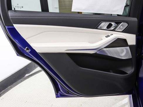 New 2026 BMW X7 M60i image 20