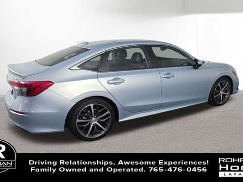 Used 2023 Honda Civic Touring image 9