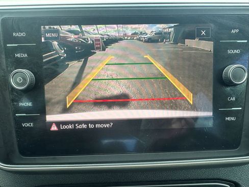 Used 2018 Volkswagen Atlas Launch Edition image 16