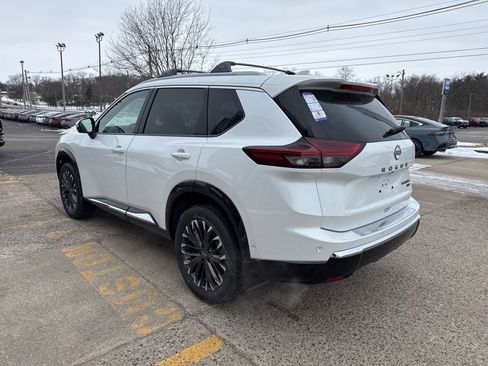 New 2026 Nissan Rogue Platinum image 6