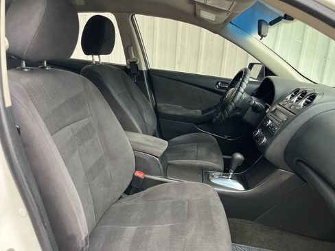 Used 2012 Nissan Altima 2.5 S FWD image 13