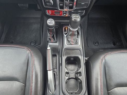 Used 2021 Jeep Wrangler Unlimited Rubicon AWD/4WD image 14
