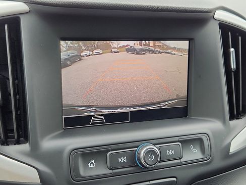 Certified 2022 GMC Terrain SLE w/ Driver Convenience Package image 15