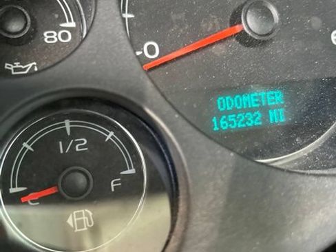 Used 2012 Chevrolet Avalanche LTZ AWD/4WD image 9