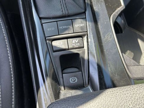 Used 2025 Toyota Camry XSE image 28