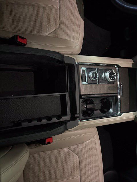 Used 2023 Ford Expedition Limited AWD/4WD image 31