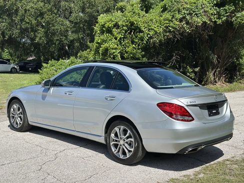 Used 2016 Mercedes-Benz C 300 4MATIC Sedan image 13