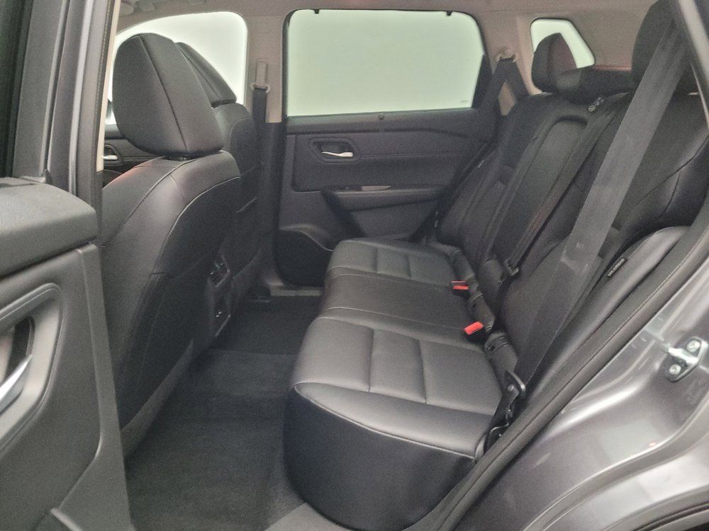 Used 2025 Nissan Rogue SV w/ SV Premium Package FWD image 18