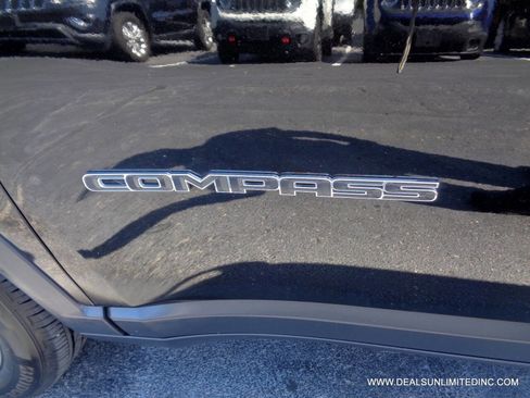 Used 2020 Jeep Compass Limited image 5