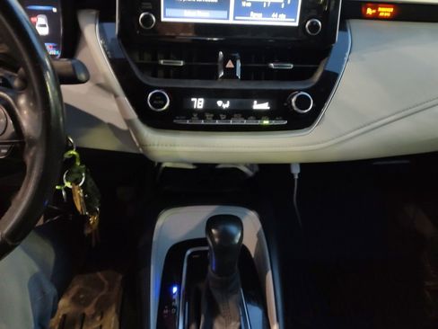 Used 2020 Toyota Corolla SE image 12