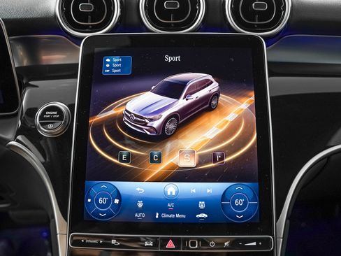 Certified 2026 Mercedes-Benz GLC 300 image 18