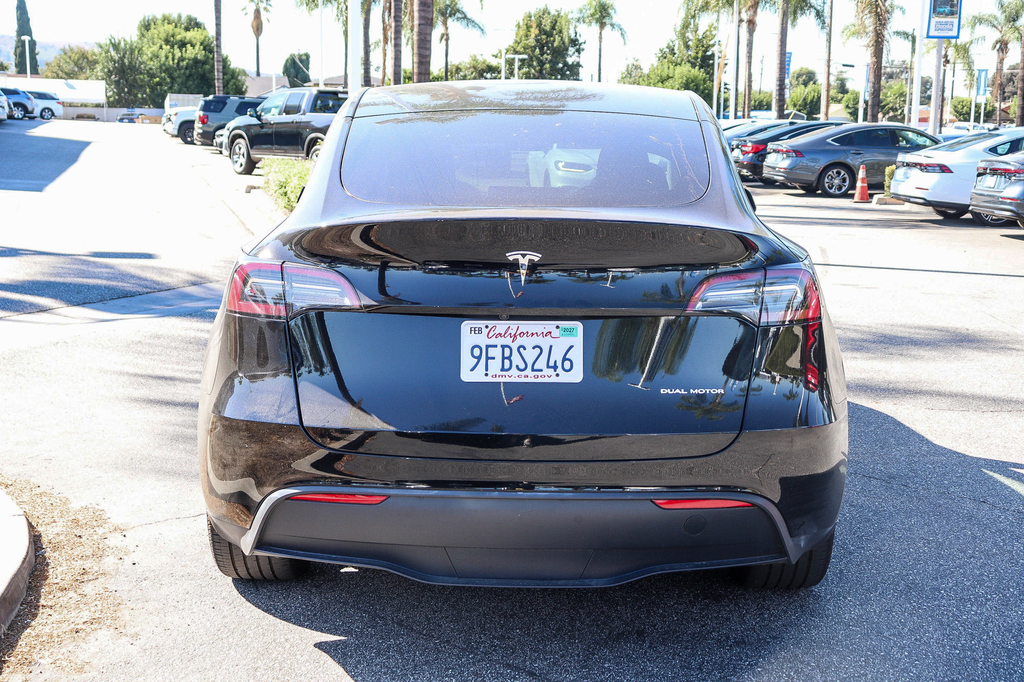 Used 2023 Tesla Model Y Long Range AWD/4WD image 9