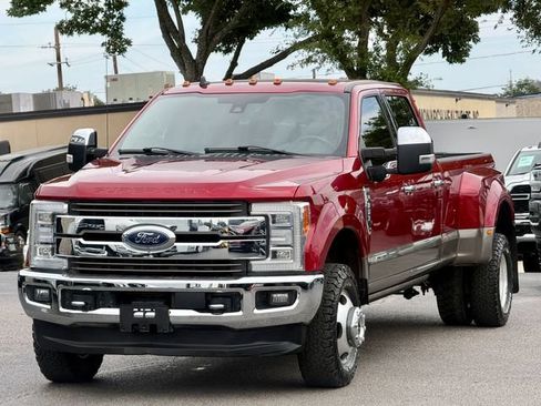 Used 2019 Ford F350 King Ranch w/ King Ranch Ultimate Package AWD/4WD image 3