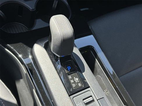 Used 2023 Toyota Prius XLE FWD image 19