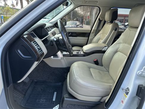 Used 2018 Land Rover Range Rover Long Wheelbase Supercharged image 13