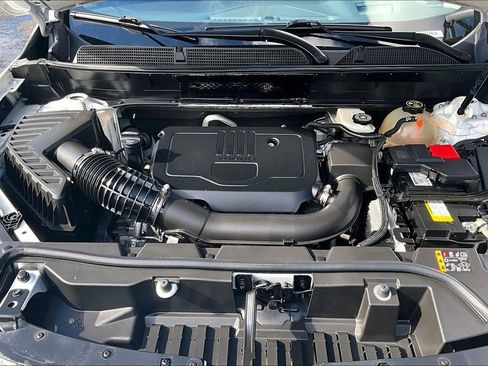Used 2022 GMC Acadia SLT w/ Technology Package FWD image 30