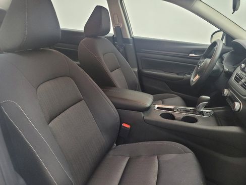 Used 2022 Nissan Altima 2.5 S FWD image 21