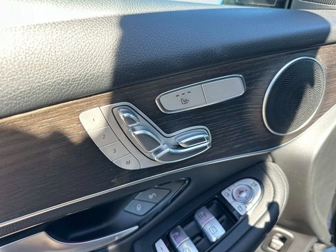 Certified 2022 Mercedes-Benz GLC 300 300 w/ Multimedia Package Lite image 18