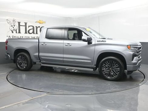 Used 2026 Chevrolet Silverado 1500 High Country AWD/4WD image 1
