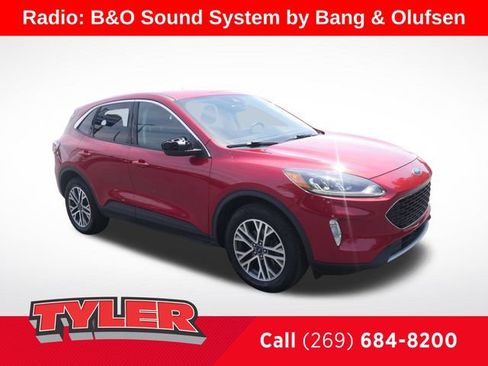 Used 2022 Ford Escape SEL w/ Technology Package AWD/4WD image 1