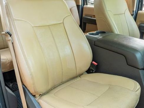 Used 2016 Ford F250 Lariat w/ Lariat Ultimate Package AWD/4WD image 45