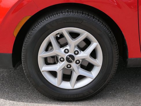 Used 2022 Kia Soul LX w/ Technology Package FWD image 9