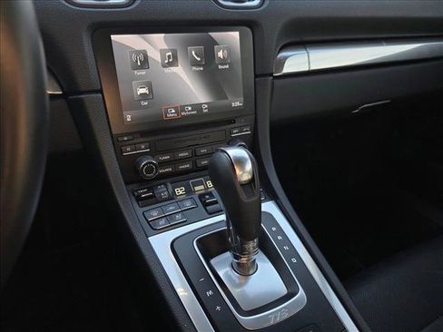 Used 2022 Porsche 718 Cayman image 11