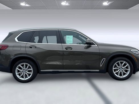 Used 2023 BMW X5 xDrive40i w/ Climate Comfort Package image 7