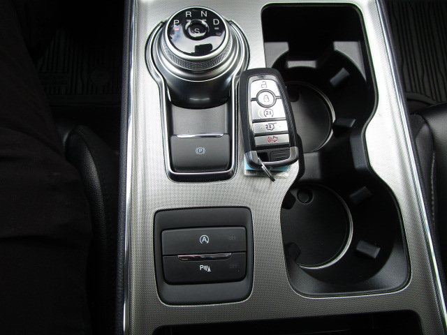 Used 2023 Ford Edge Titanium AWD/4WD image 20