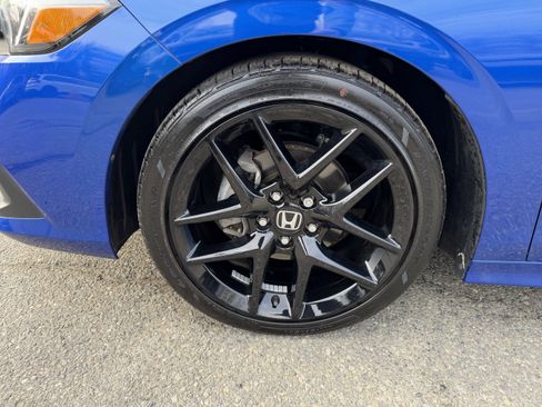 Used 2023 Honda Civic Sport image 24