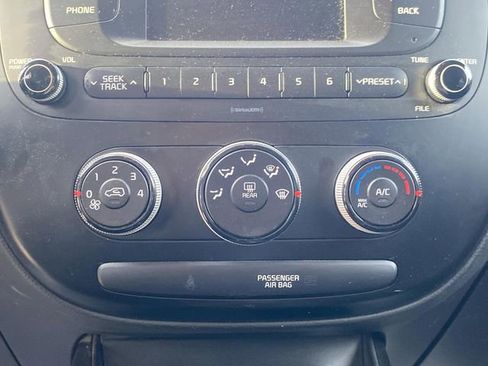 Used 2018 Kia Soul image 16