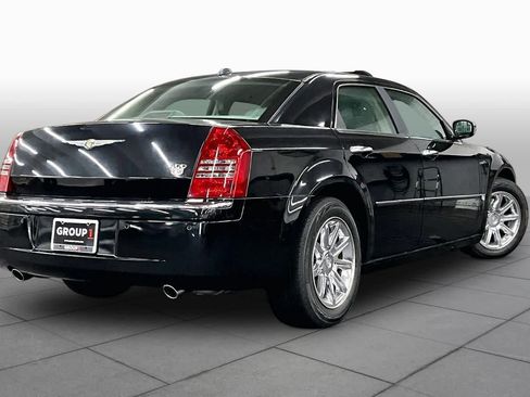 Used 2005 Chrysler 300 C w/ Navigation & Sound Group II RWD image 12