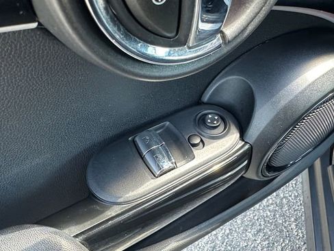 Used 2022 MINI Cooper S FWD image 17