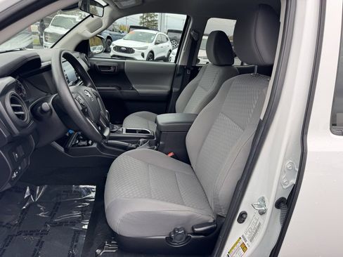 Used 2023 Toyota Tacoma SR image 17