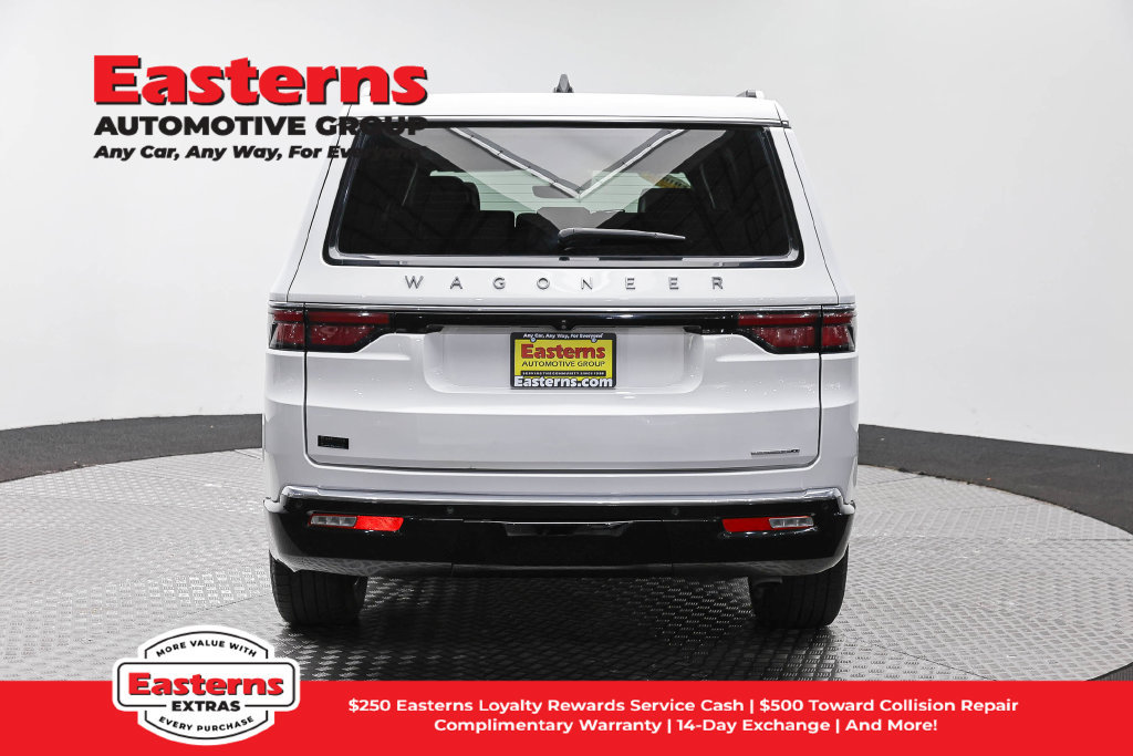 Used 2024 Jeep Wagoneer Series II AWD/4WD image 7