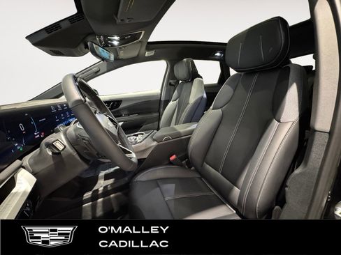 New 2026 Cadillac Optiq Luxury 1 w/ LPO, Floor Liner Package image 10