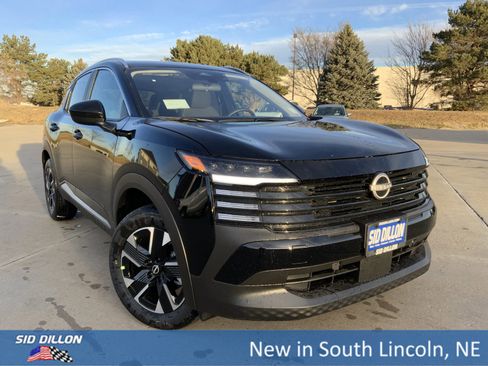 New 2026 Nissan Kicks SV w/ SV Premium Package image 2