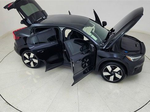 Used 2023 Volvo C40 P8 Recharge Ultimate image 81