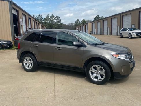 Used 2013 Ford Edge SEL FWD image 4
