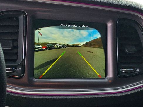 Used 2021 Dodge Challenger R/T Scat Pack image 9