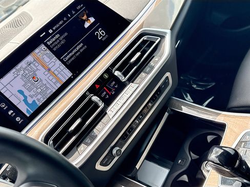 Used 2023 BMW X5 sDrive40i w/ M Sport Package image 28