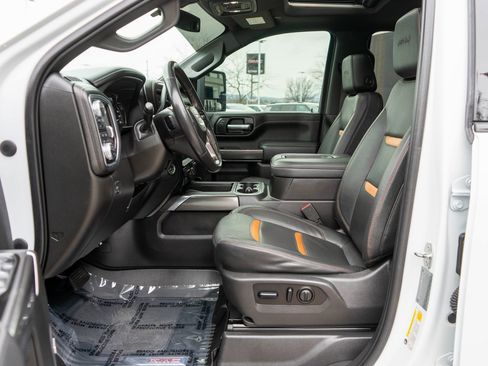 Used 2021 GMC Sierra 2500 AT4 w/ AT4 Preferred Package image 11