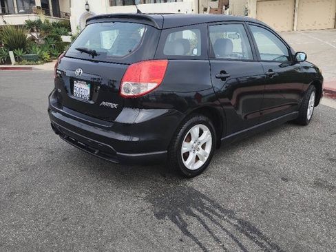 Used 2004 Toyota Matrix XR w/ Extra Value Pkg 2 FWD image 3