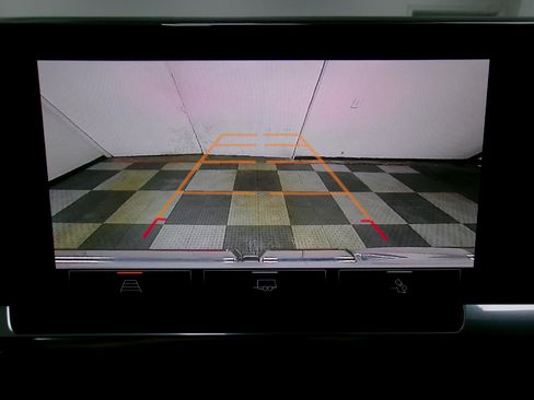 Certified 2023 GMC Sierra 1500 SLE w/ Preferred Package image 6