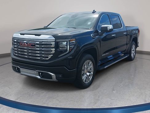 Used 2025 GMC Sierra 1500 Denali w/ Technology Package AWD/4WD image 1