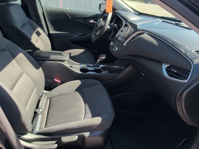 Used 2023 Chevrolet Malibu LT FWD image 35