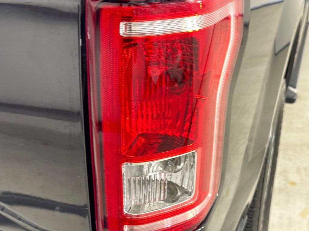 Used 2015 Ford F150 XLT w/ Equipment Group 302A Luxury RWD image 30