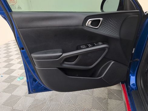 Used 2021 Kia Soul GT-Line FWD image 32