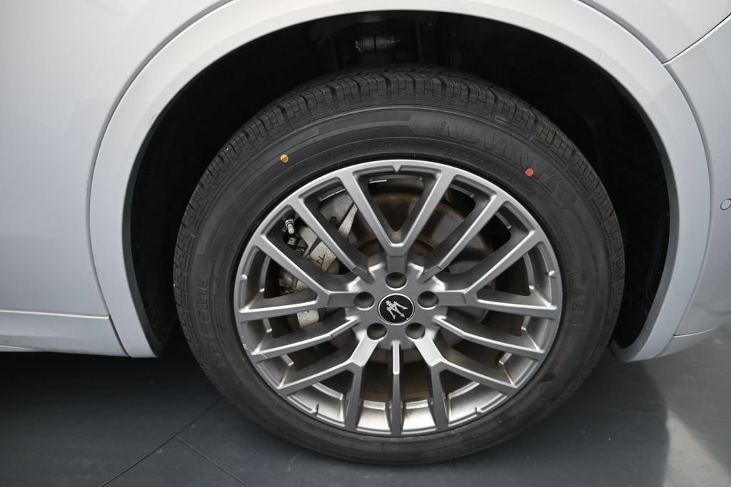Used 2024 Maserati Grecale GT AWD/4WD image 16