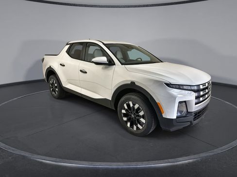 New 2026 Hyundai Santa Cruz SE FWD image 2